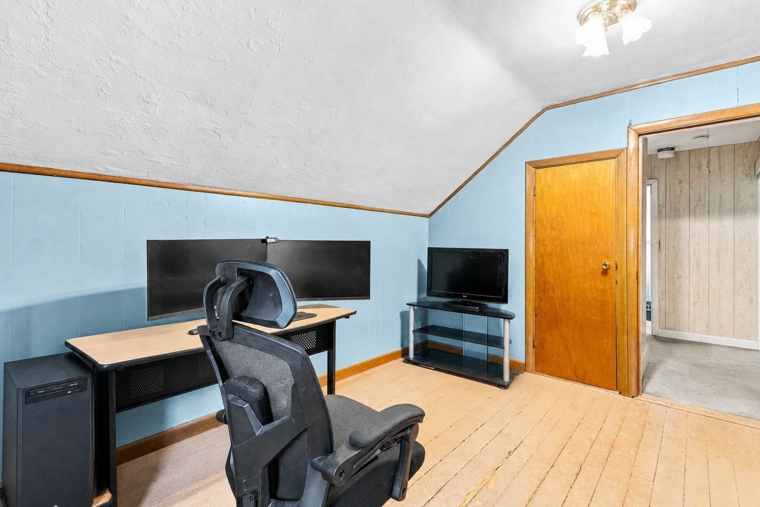 Single Family Residence at 257 Austin St, New Bedford MA 02740, New Bedford, photo 14 of 22