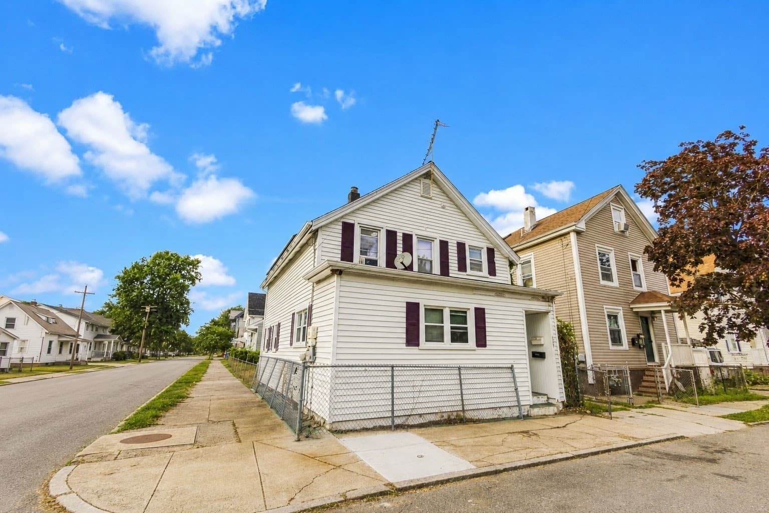 Single Family Residence at 257 Austin St, New Bedford MA 02740, New Bedford, photo 19 of 22