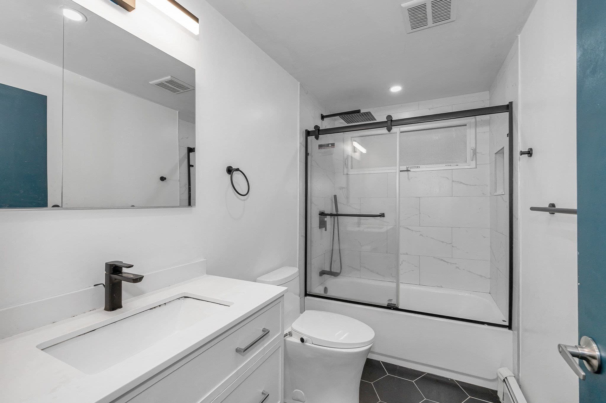 Single Family Residence at 113 Halley Rd, Lowell MA 01854, Lowell, photo 12 of 34