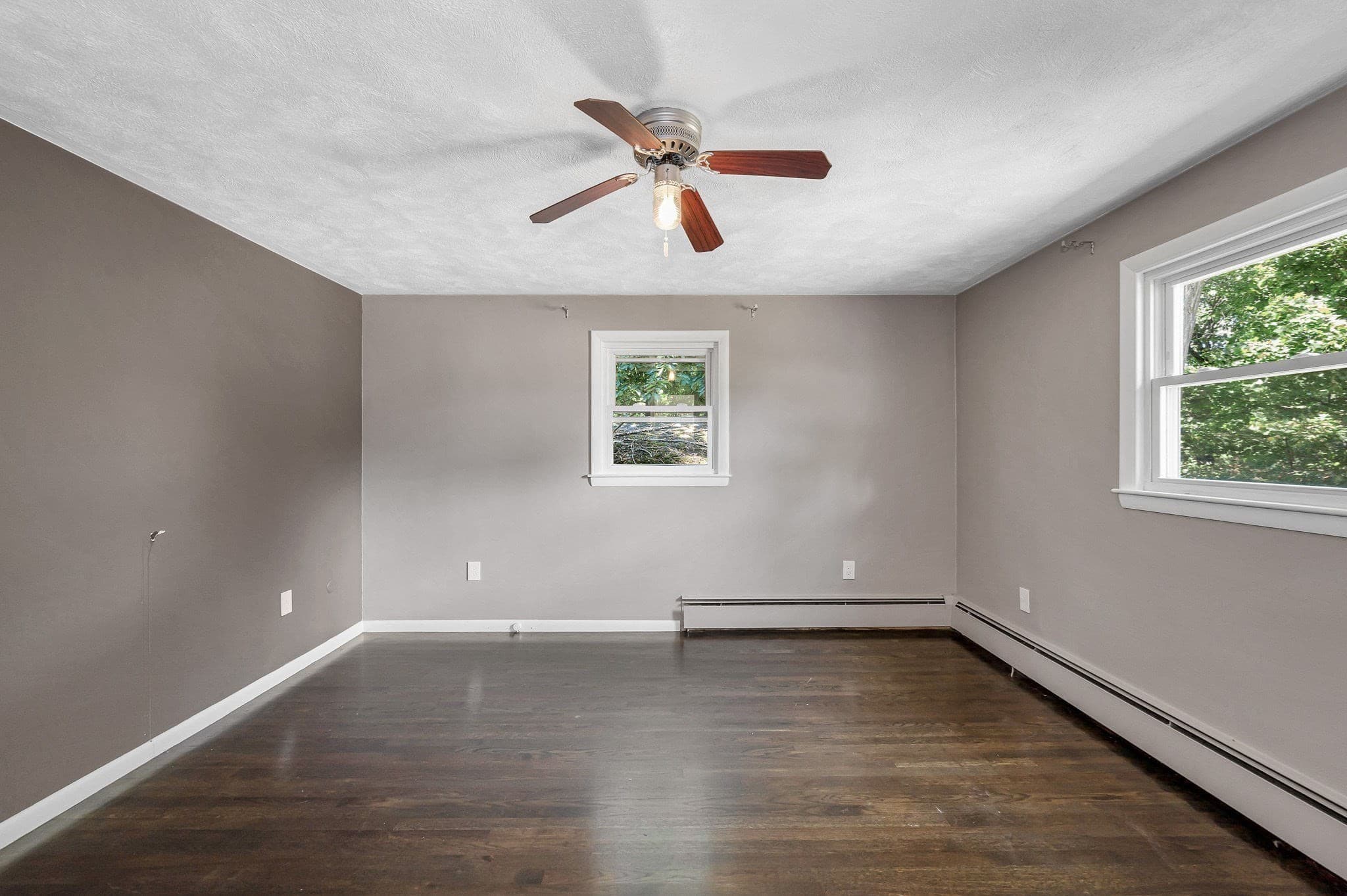 Single Family Residence at 113 Halley Rd, Lowell MA 01854, Lowell, photo 10 of 34