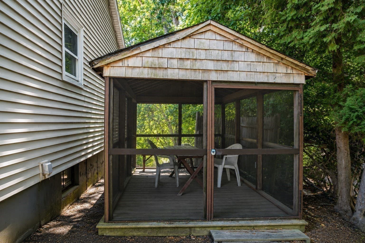Single Family Residence at 113 Halley Rd, Lowell MA 01854, Lowell, photo 25 of 34
