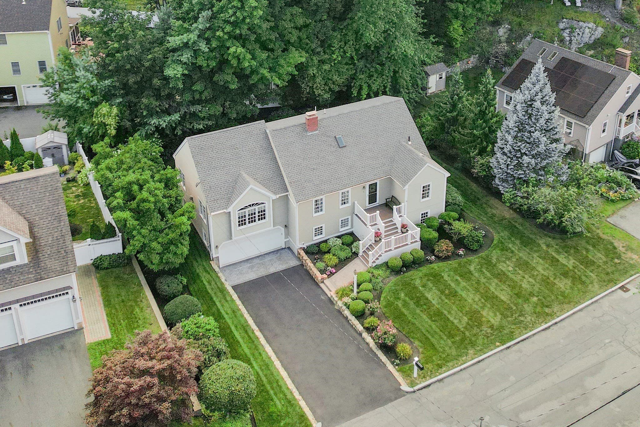 Single Family Residence at 4 Churchill Road, Winchester MA 01890, Winchester, photo 4 of 42