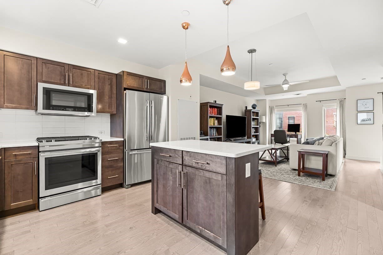Condominium at 104 Liverpool St # 104, Boston MA 02128, Boston, photo 13 of 38