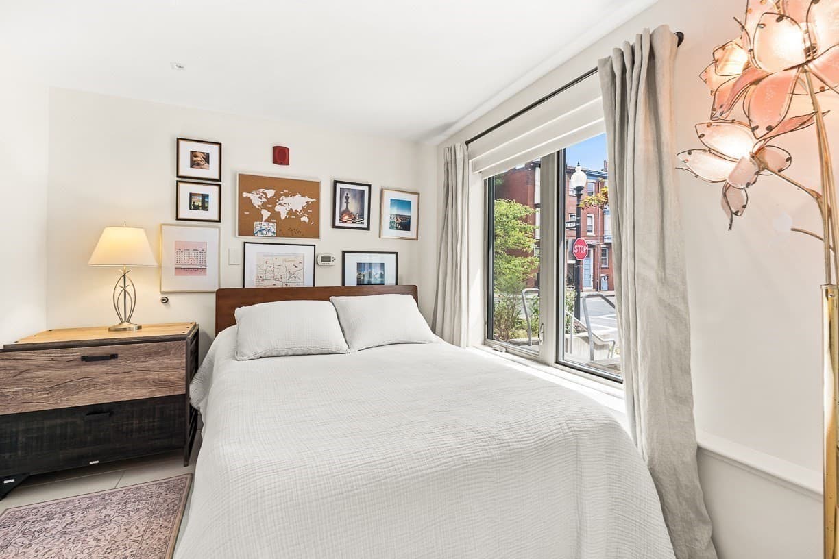 Condominium at 104 Liverpool St # 104, Boston MA 02128, Boston, photo 7 of 38