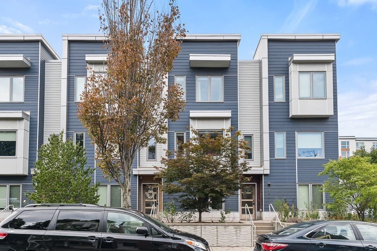 Condominium at 104 Liverpool St # 104, Boston MA 02128, Boston, photo 3 of 38
