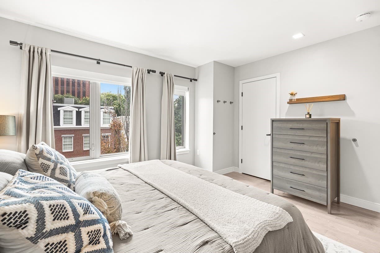 Condominium at 104 Liverpool St # 104, Boston MA 02128, Boston, photo 30 of 38