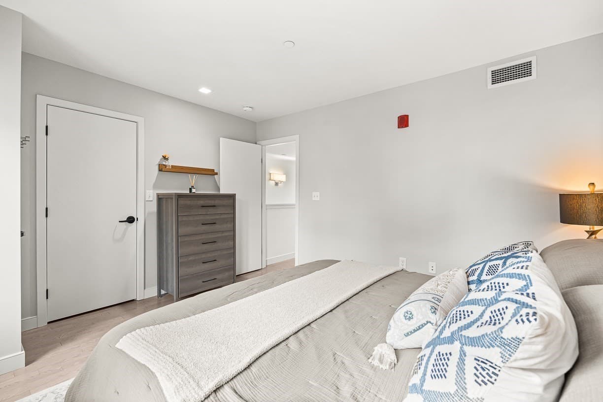 Condominium at 104 Liverpool St # 104, Boston MA 02128, Boston, photo 31 of 38