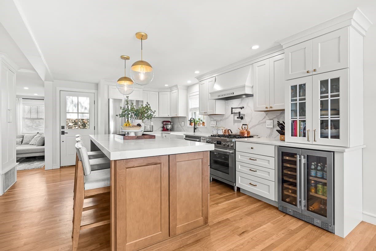Single Family Residence at 57 Glendale Ave, Melrose MA 02176, Melrose, photo 9 of 42