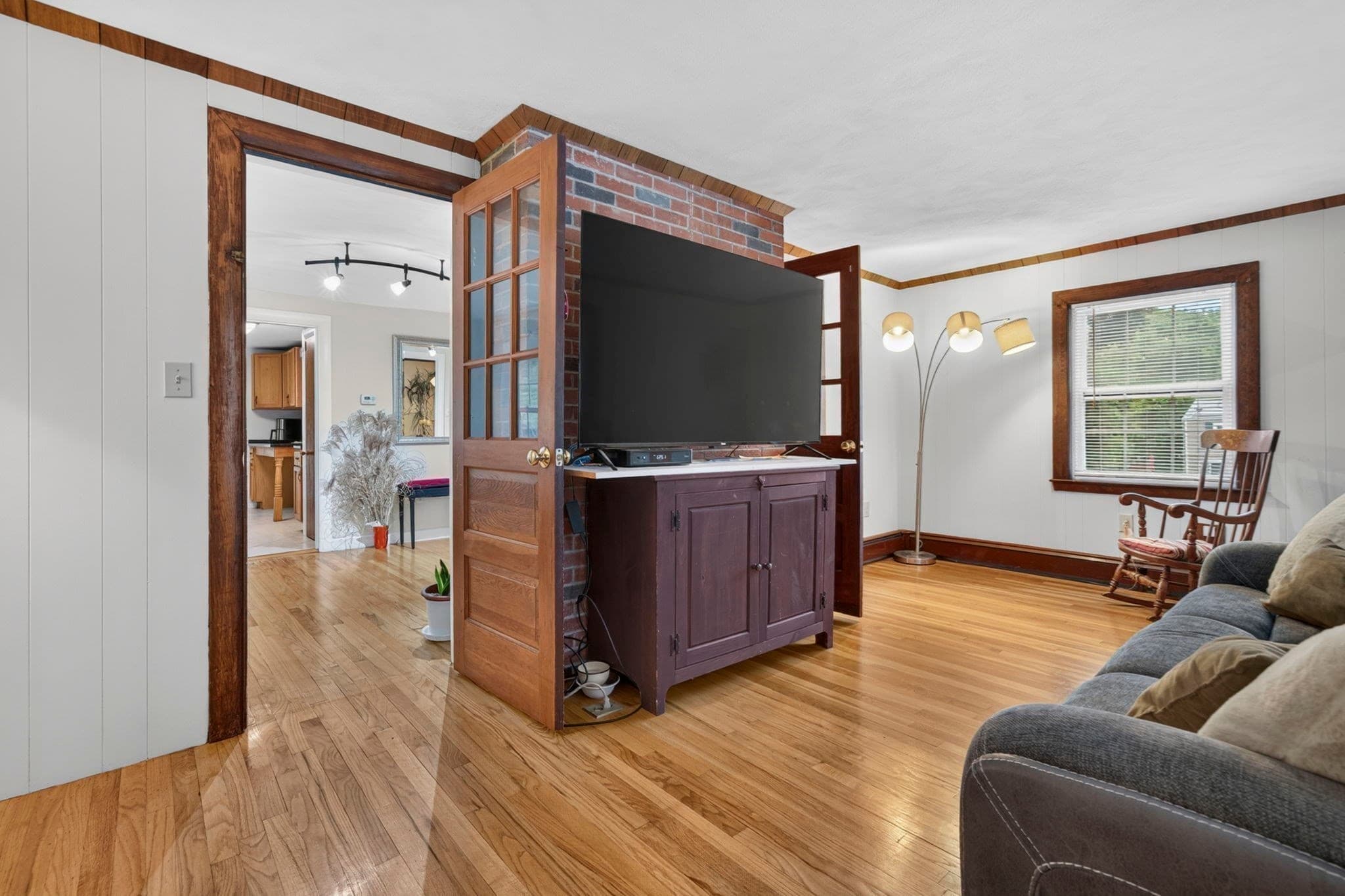 Single Family Residence at 23 Fisher Terrace, Woburn MA 01801, Woburn, photo 6 of 36