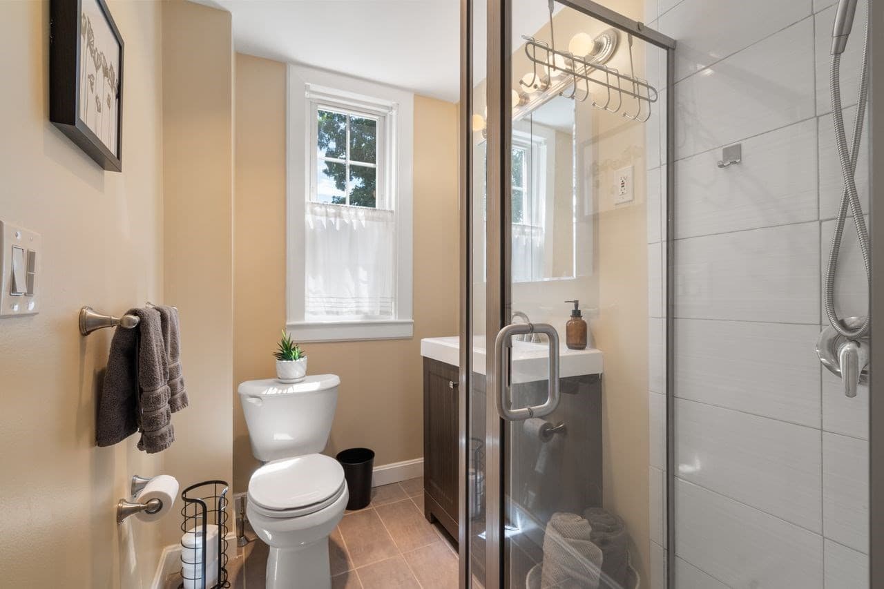 Condominium at 9 Tappan St # 9, Melrose MA 02176, Melrose, photo 17 of 22