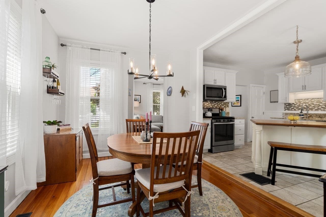 Condominium at 9 Tappan St # 9, Melrose MA 02176, Melrose, photo 7 of 22