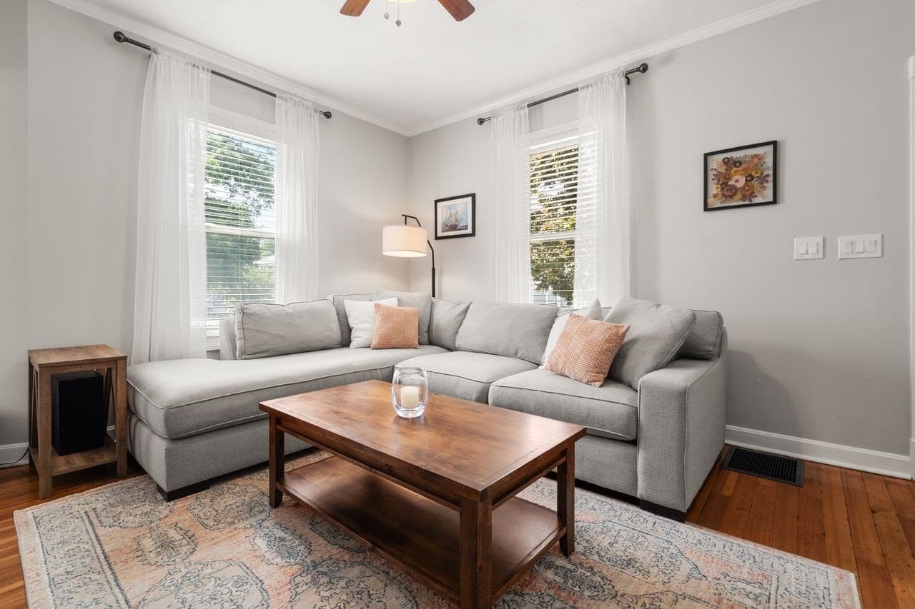 Condominium at 9 Tappan St # 9, Melrose MA 02176, Melrose, photo 3 of 22