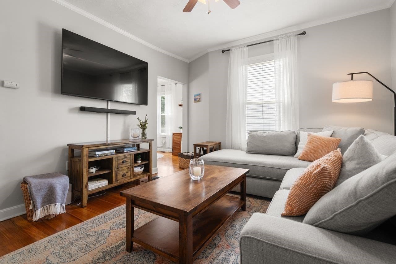 Condominium at 9 Tappan St # 9, Melrose MA 02176, Melrose, photo 5 of 22