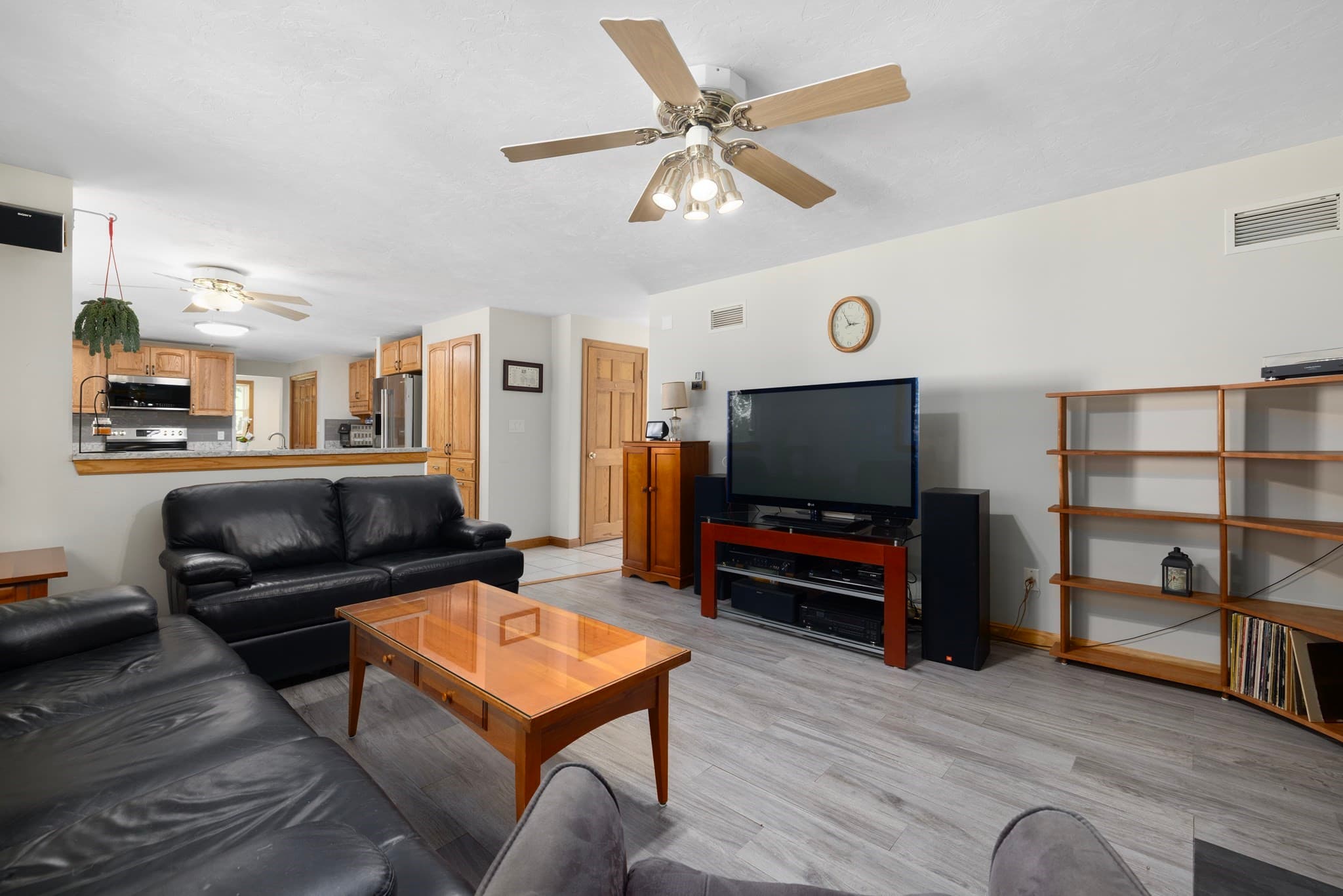 Single Family Residence at 7 Eagle Rock Dr, Millville MA 01529, Millville, photo 12 of 41