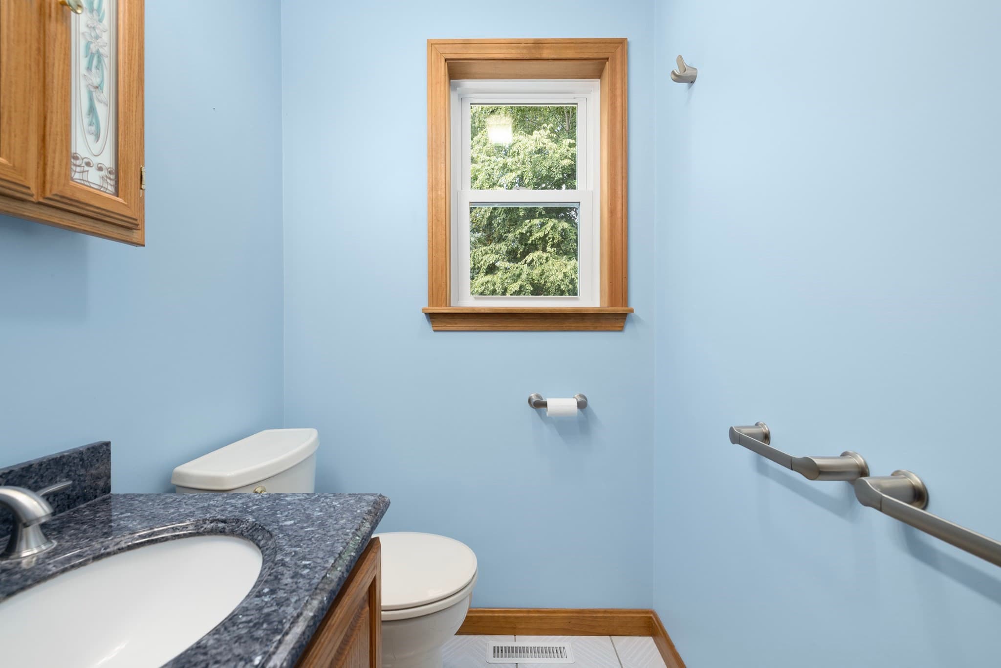 Single Family Residence at 7 Eagle Rock Dr, Millville MA 01529, Millville, photo 15 of 41