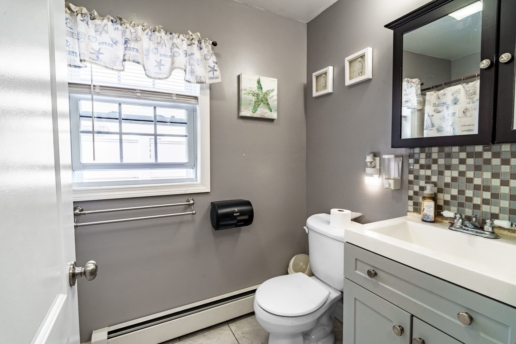 Single Family Residence at 26 Benefit St, Southbridge MA 01550, Southbridge, photo 10 of 22