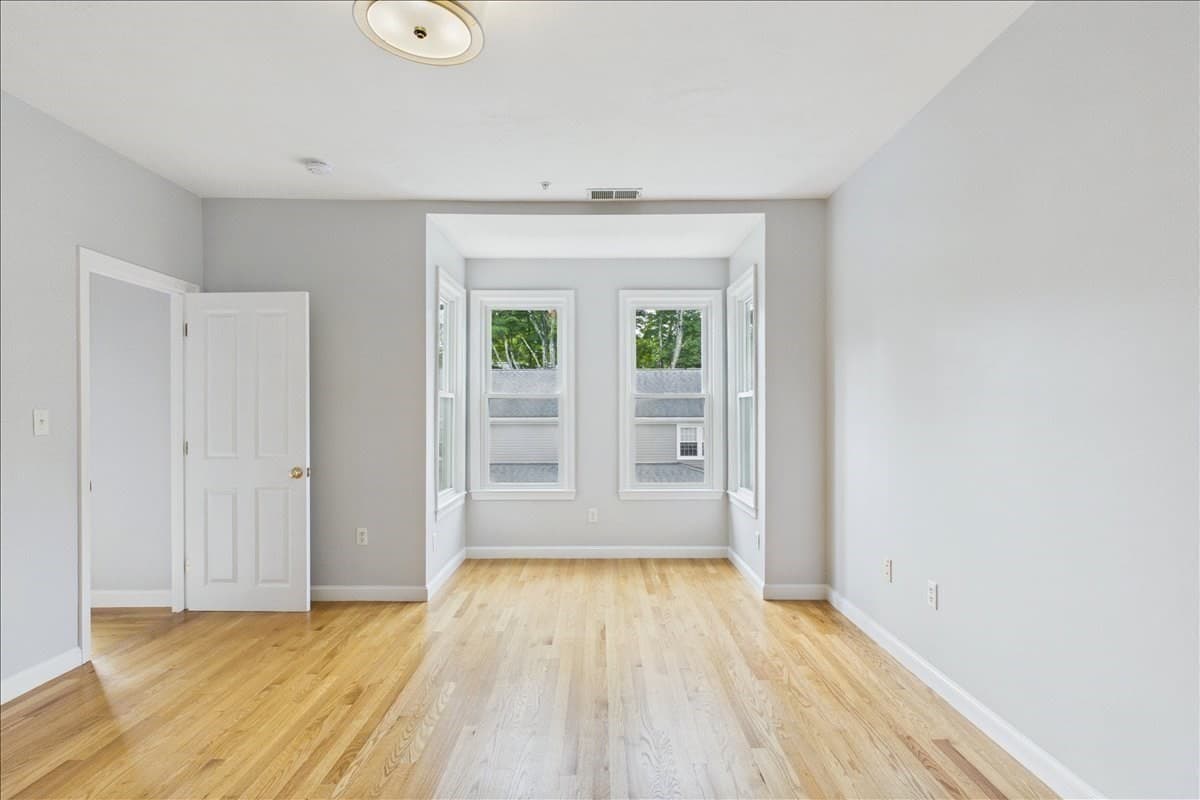 Condominium at 35A South St. # A, Medfield MA 02052, Medfield, photo 25 of 41