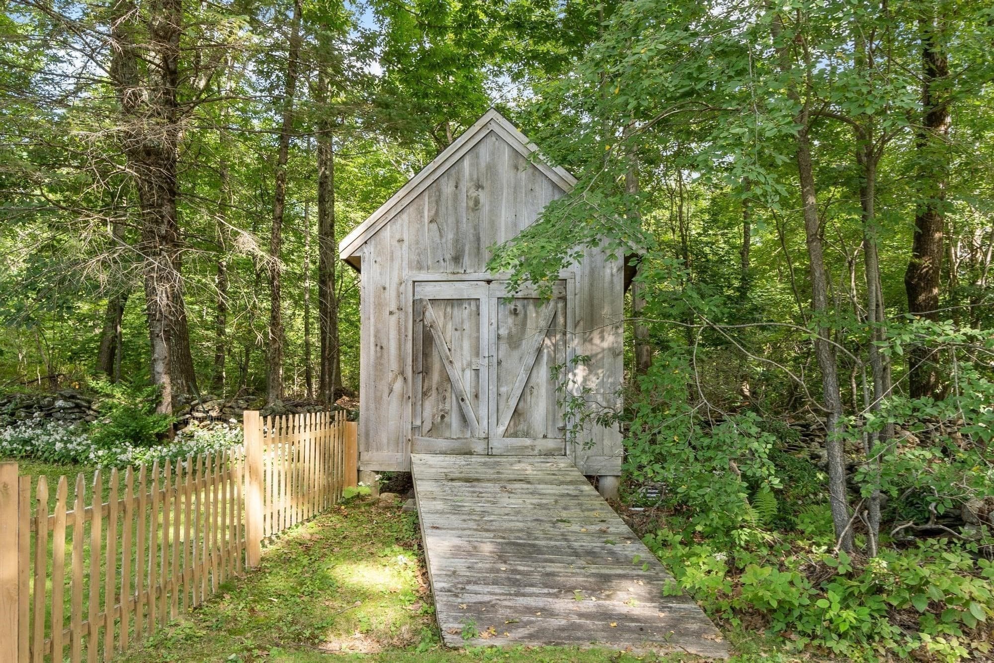 Single Family Residence at 2 Nipmuc Rd, Paxton MA 01612, Paxton, photo 37 of 39