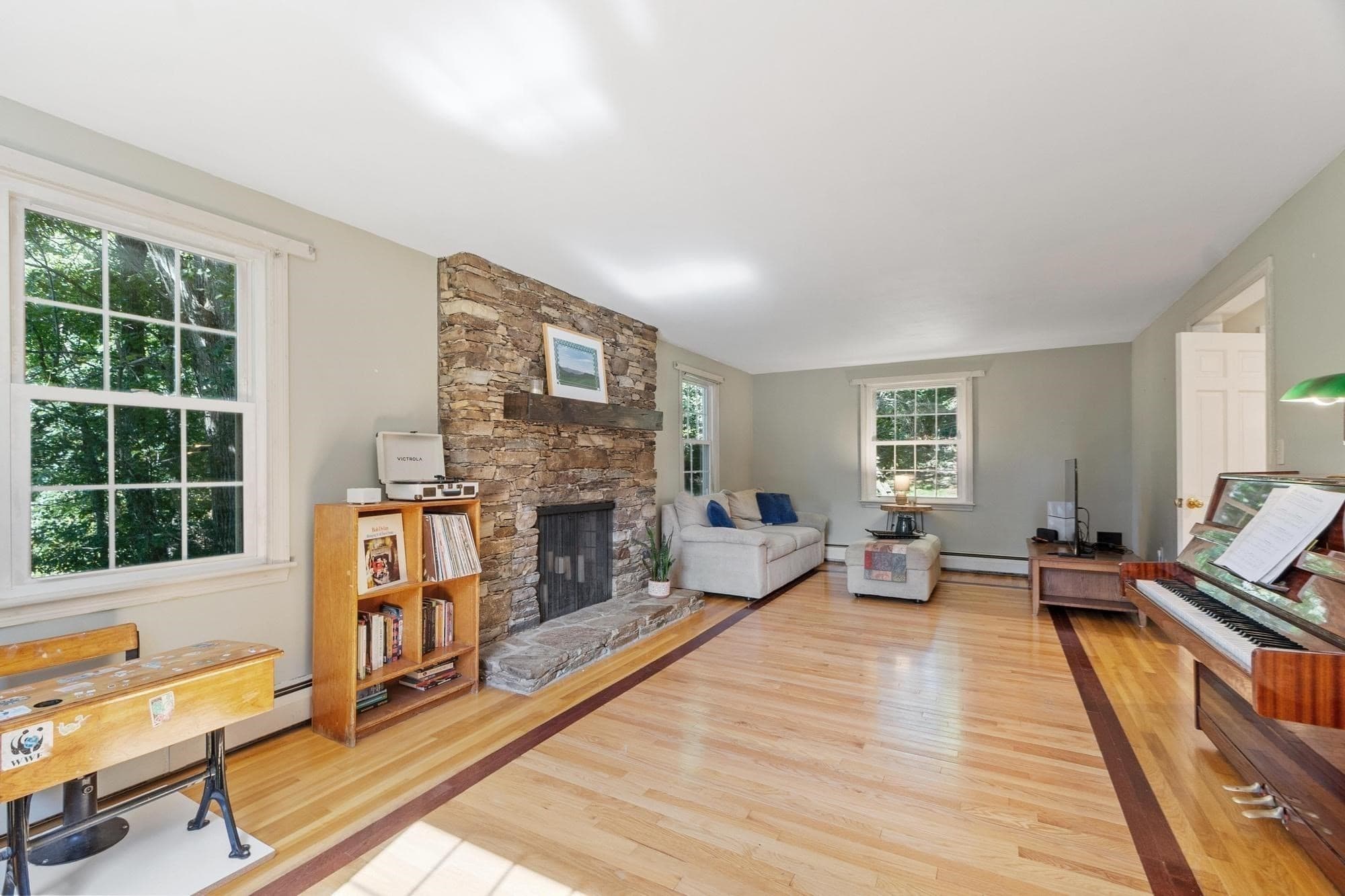 Single Family Residence at 2 Nipmuc Rd, Paxton MA 01612, Paxton, photo 19 of 39