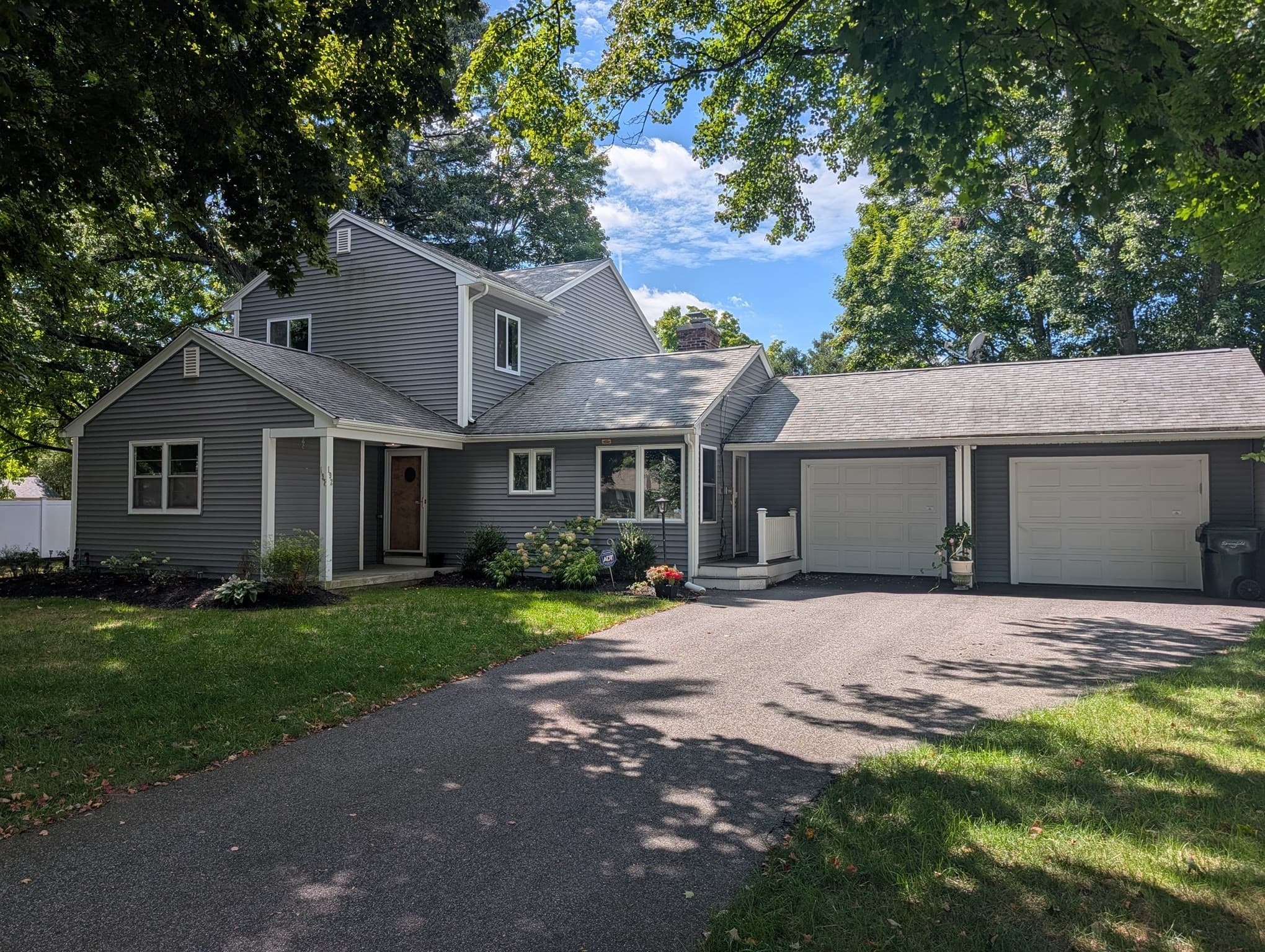 Single Family Residence at 192 Ambrose St, Springfield MA 01109, Springfield, photo 34 of 40