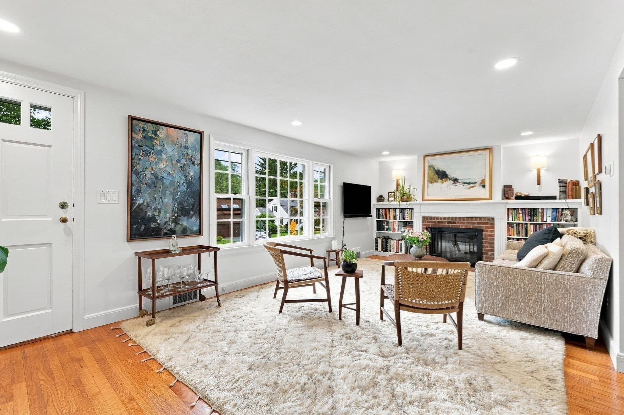 Single Family Residence at 52 Blue Hills Rd, Amherst MA 01002, Amherst, photo 2 of 40