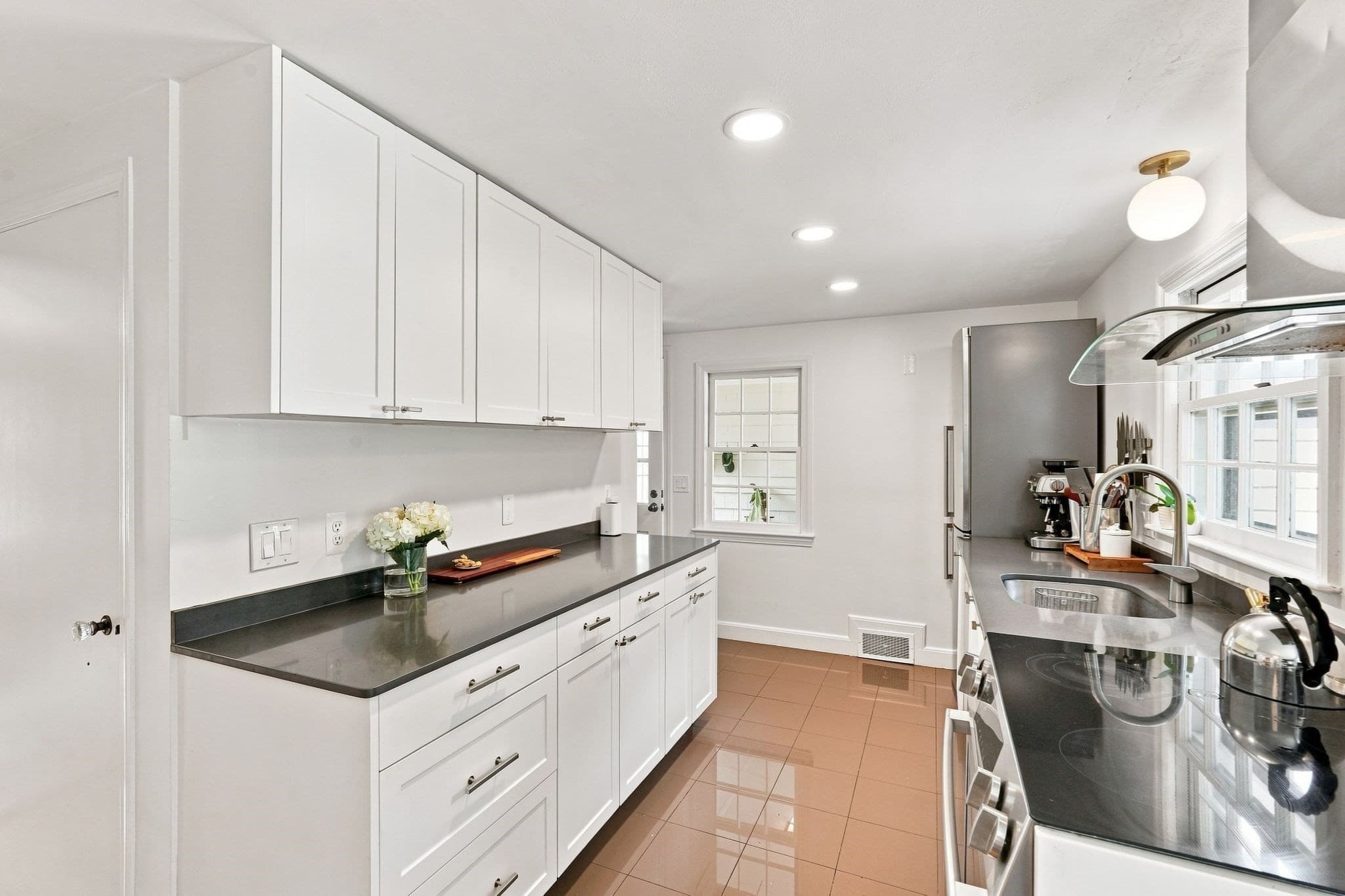 Single Family Residence at 52 Blue Hills Rd, Amherst MA 01002, Amherst, photo 11 of 40