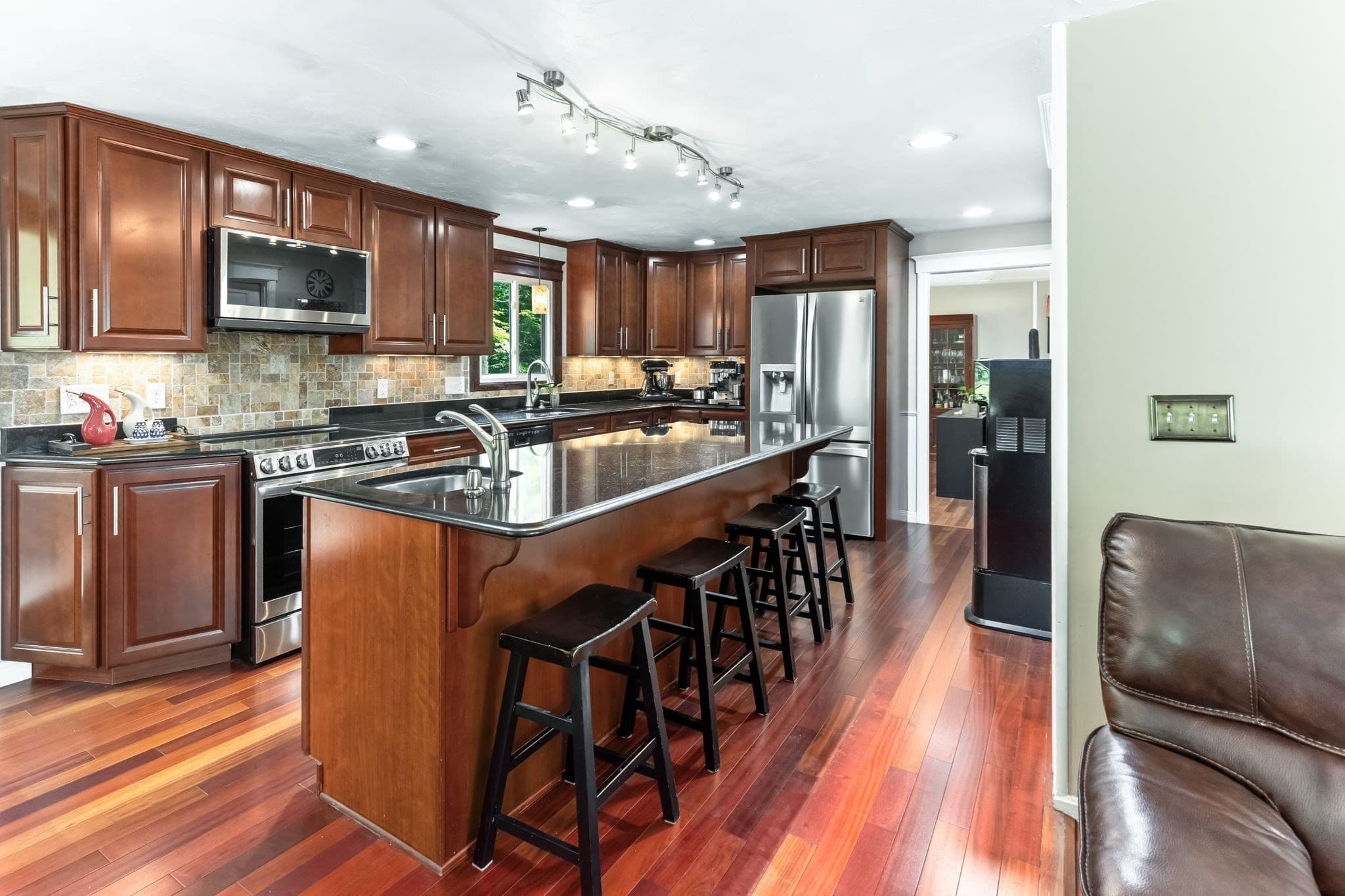Single Family Residence at 271 Cliff Drive, North Attleboro MA 02760, North Attleboro, photo 11 of 26