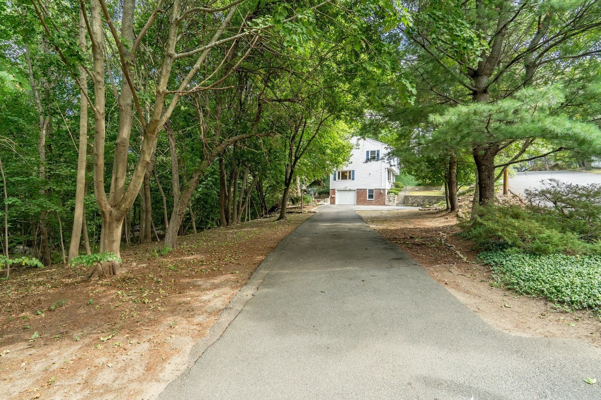 Single Family Residence at 6 Longhill Road, Lynn MA 01904, Lynn, photo 3 of 30