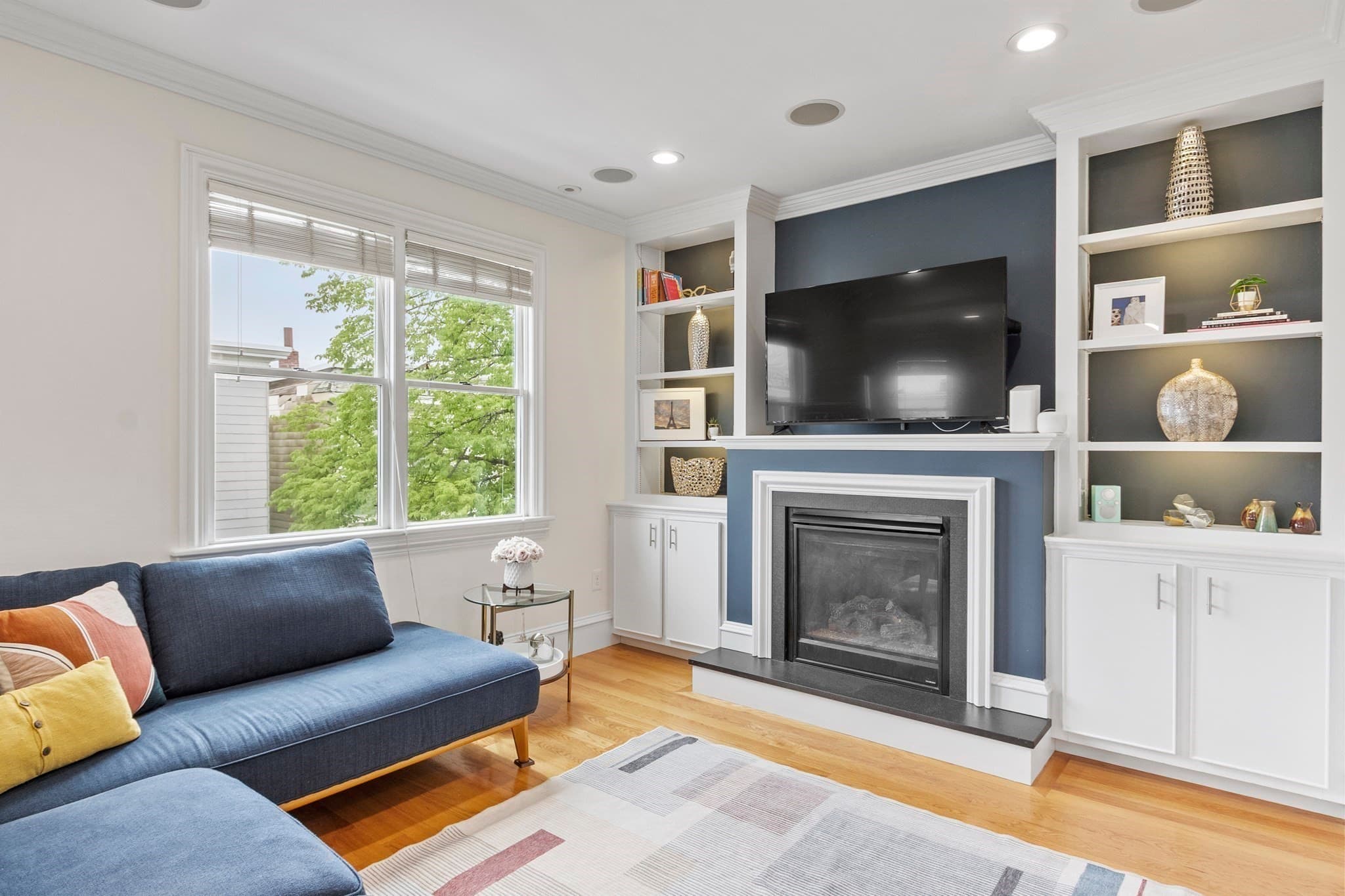 Condominium at 15 Howell St # 3, Boston MA 02125, Boston, photo 4 of 34
