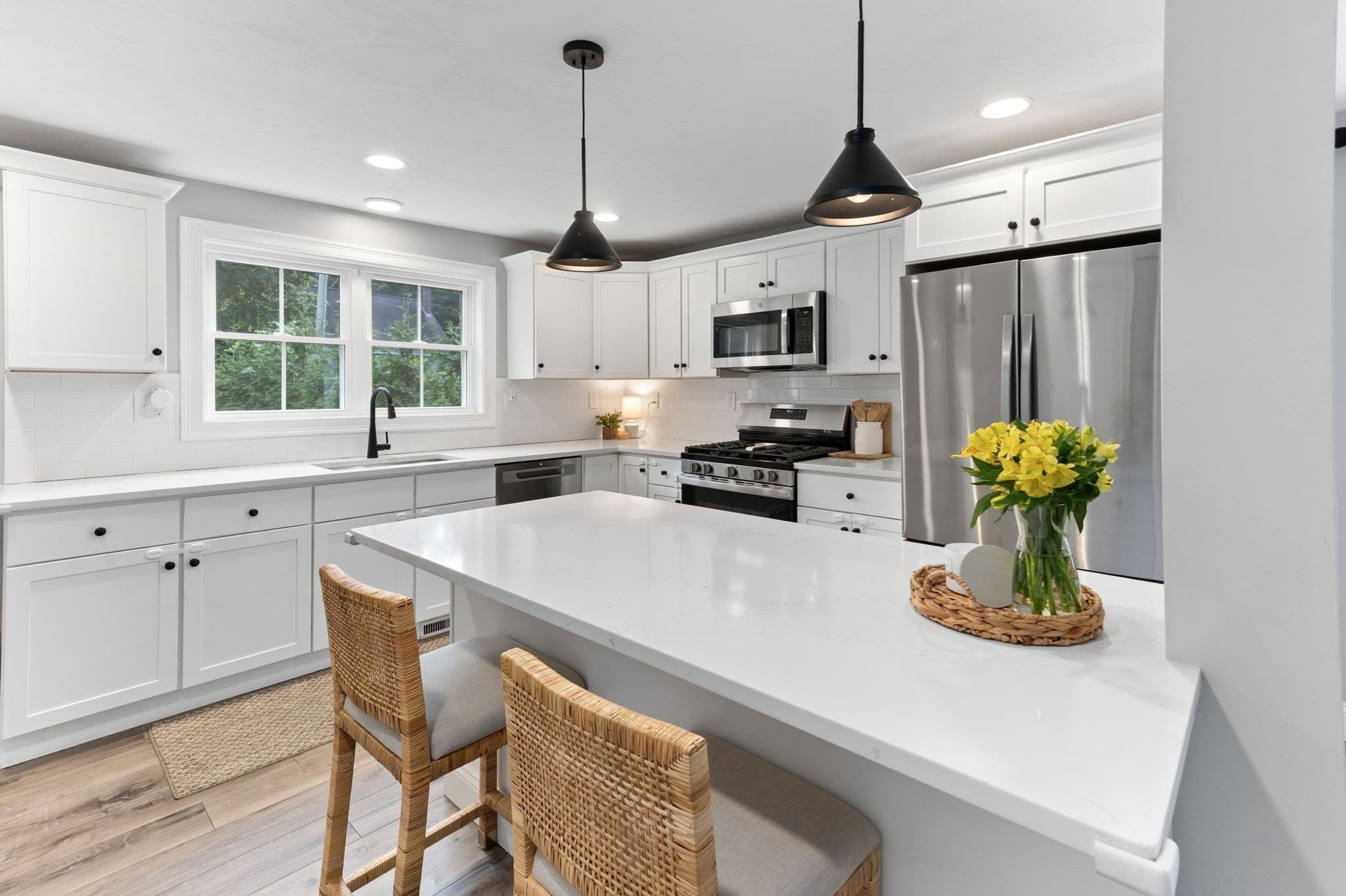 Single Family Residence at 52 Lincoln Street, Easton MA 02356, Easton, photo 7 of 38