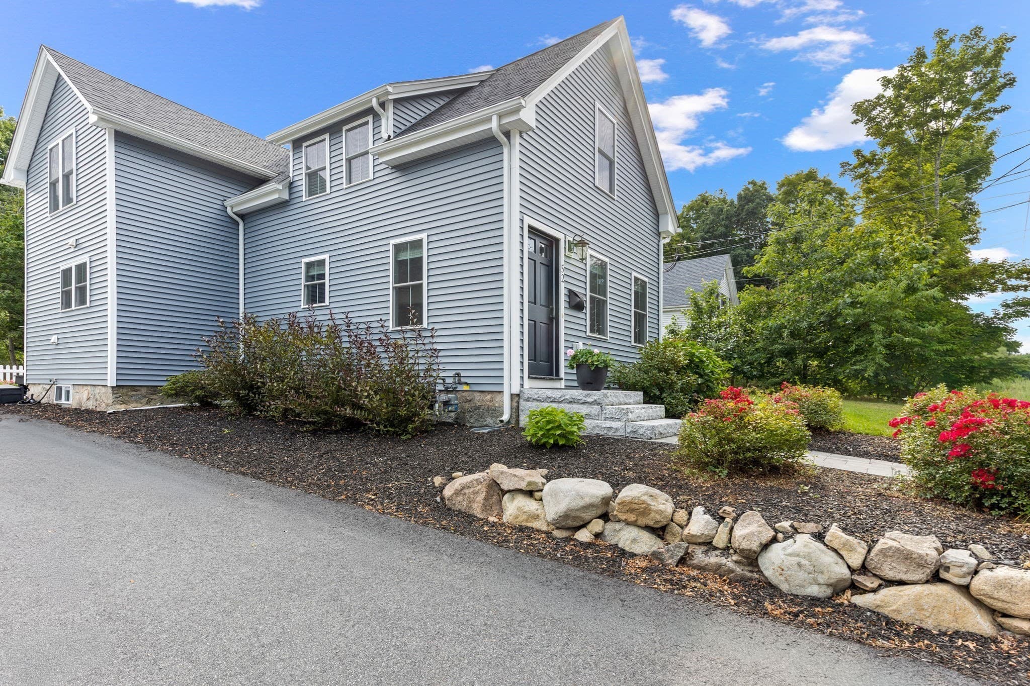 Single Family Residence at 52 Lincoln Street, Easton MA 02356, Easton, photo 3 of 38