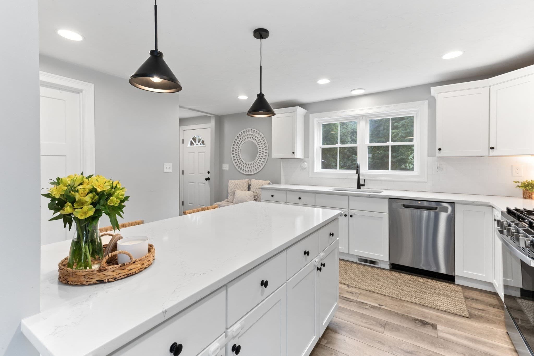 Single Family Residence at 52 Lincoln Street, Easton MA 02356, Easton, photo 8 of 38