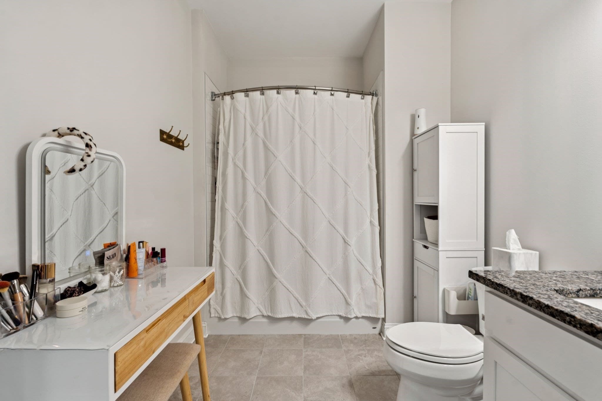 Condominium at 69 Foundry St # 206, Wakefield MA 01880, Wakefield, photo 12 of 27