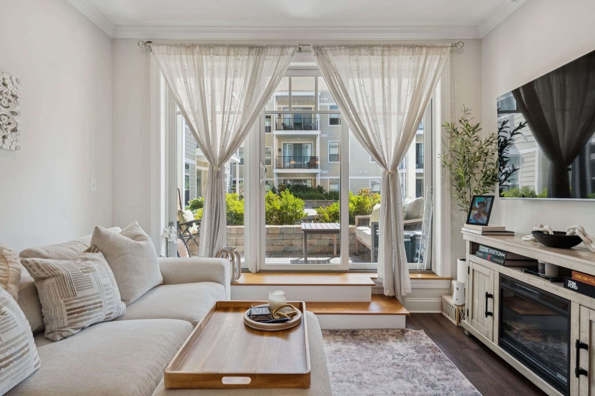 Condominium at 69 Foundry St # 206, Wakefield MA 01880, Wakefield, photo 14 of 27
