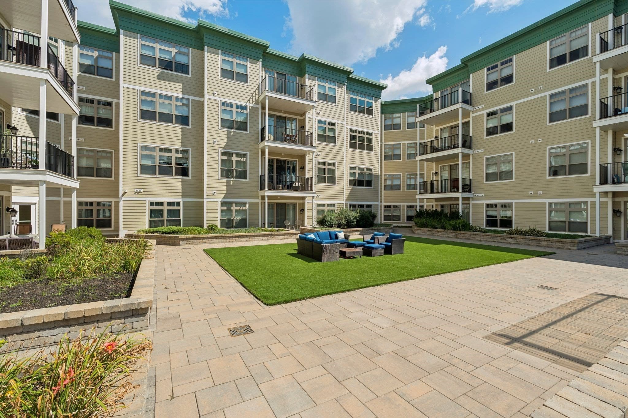 Condominium at 69 Foundry St # 206, Wakefield MA 01880, Wakefield, photo 18 of 27
