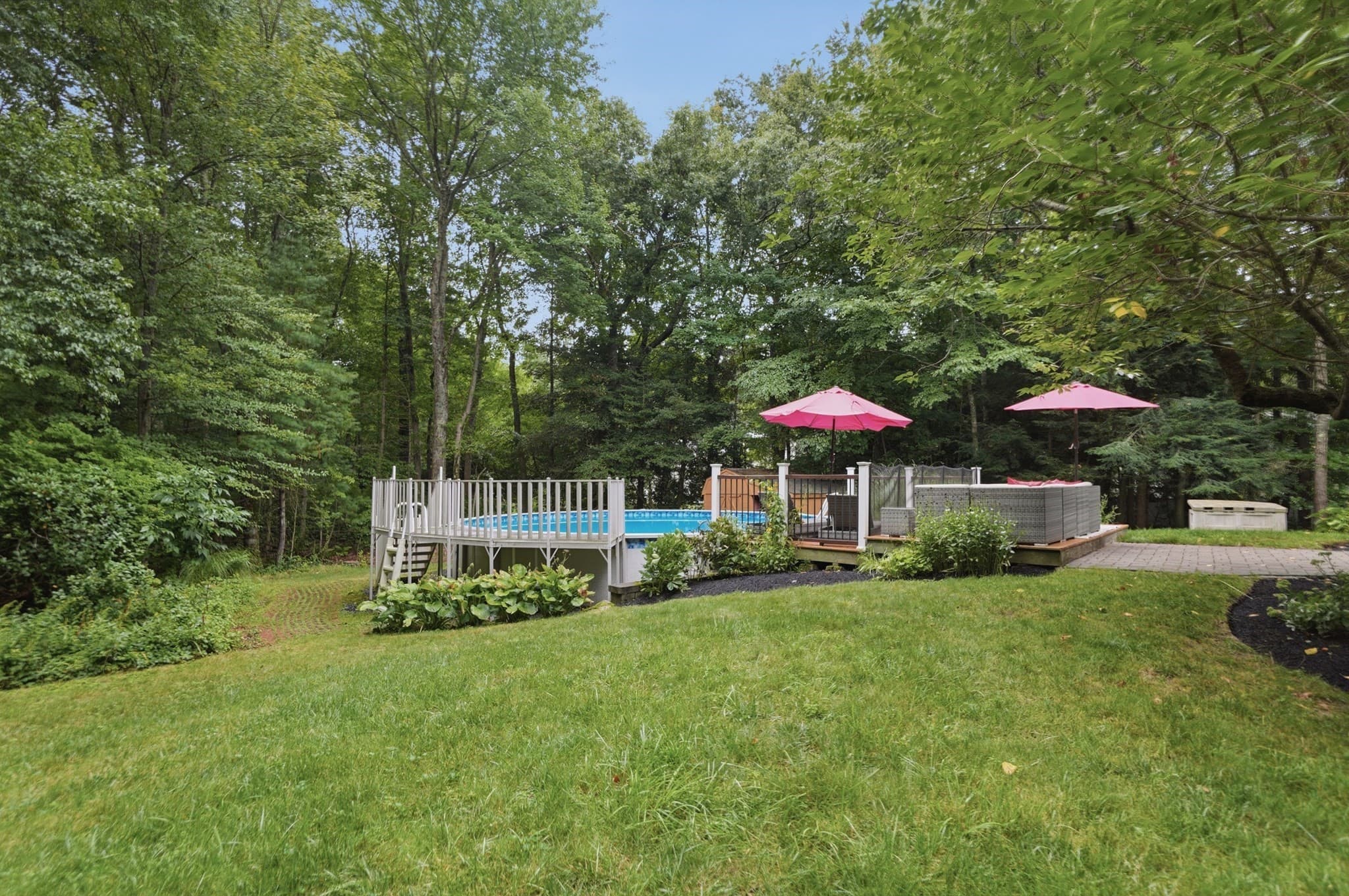 Single Family Residence at 975 Hanover St, Hanover MA 02339, Hanover, photo 39 of 40