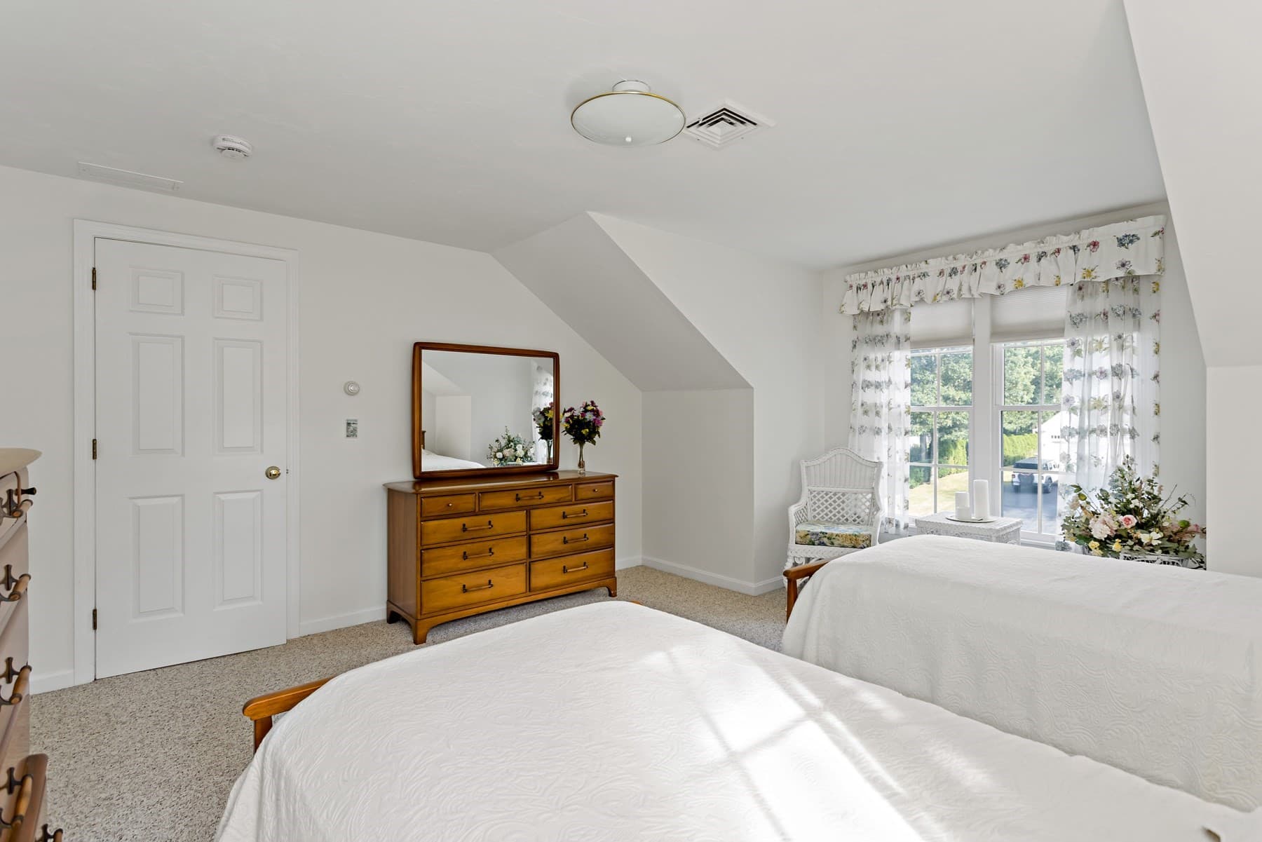 Single Family Residence at 82 Falling Leaf Ln, Barnstable MA 02655, Barnstable, photo 27 of 39