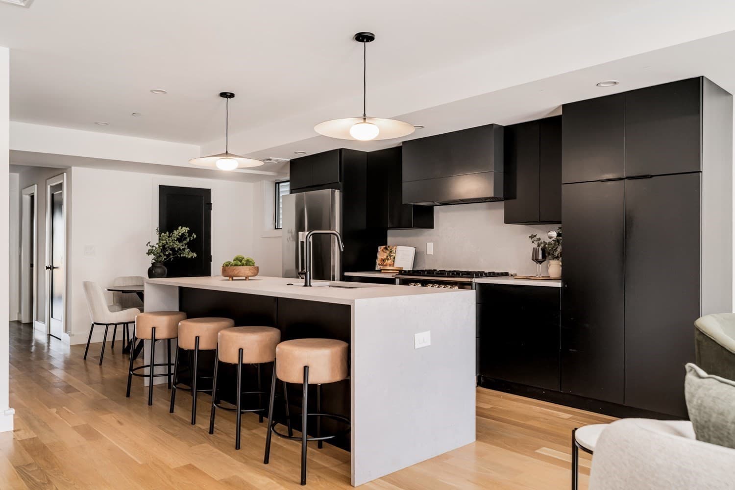 272 E Eagle # 1, Boston MA 02128