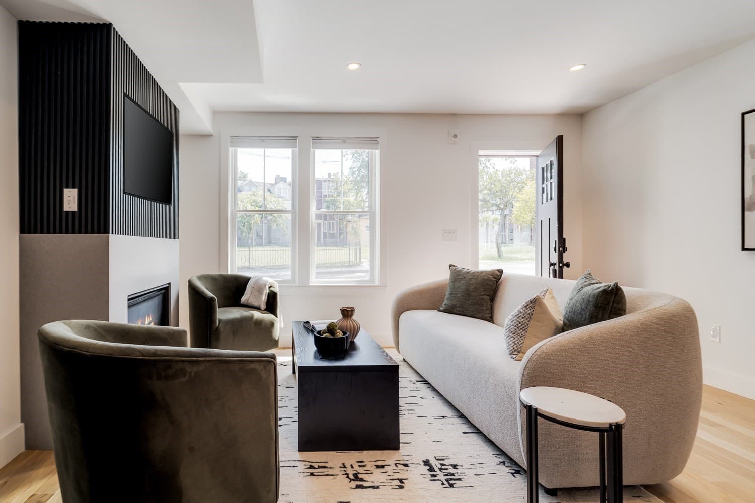 Condominium at 272 E Eagle # 1, Boston MA 02128, Boston, photo 14 of 40