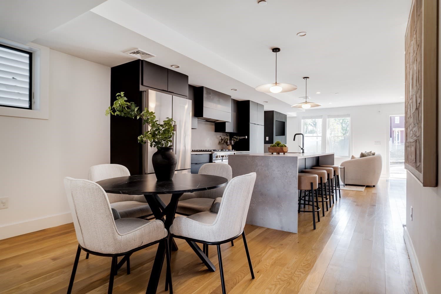 Condominium at 272 E Eagle # 1, Boston MA 02128, Boston, photo 8 of 40