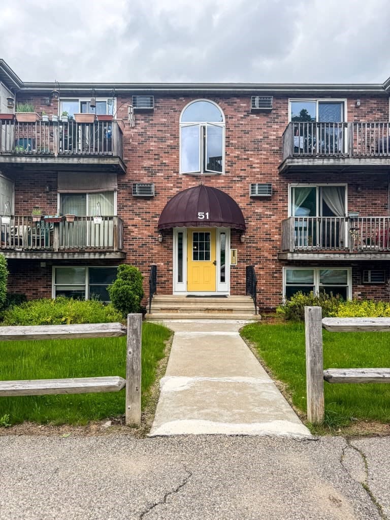 Condominium at 51 Alvarado Ave # 101, Worcester MA 01604, Worcester, photo 12 of 30