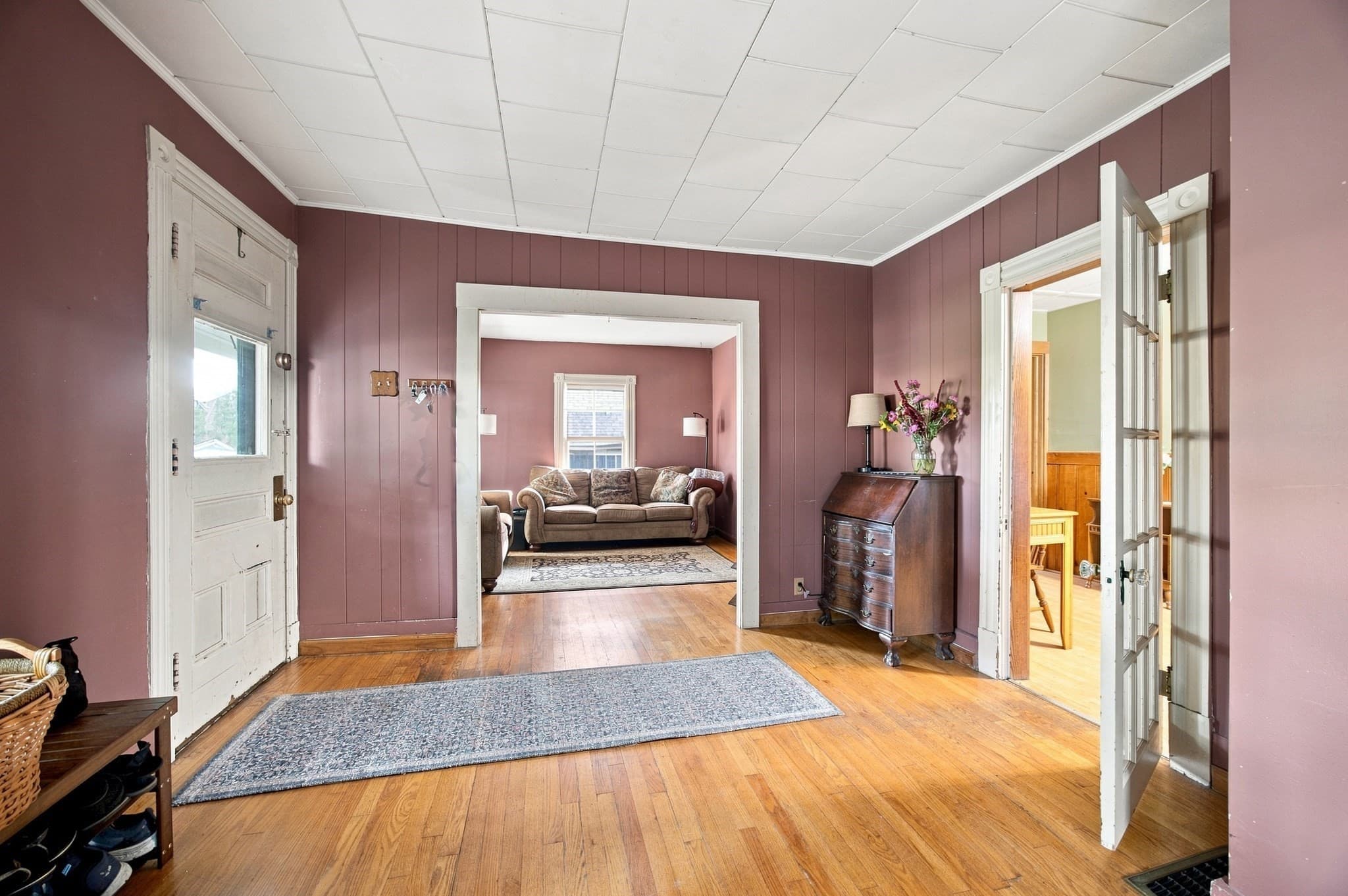 Single Family Residence at 16 Otis St, Westfield MA 01085, Westfield, photo 3 of 22