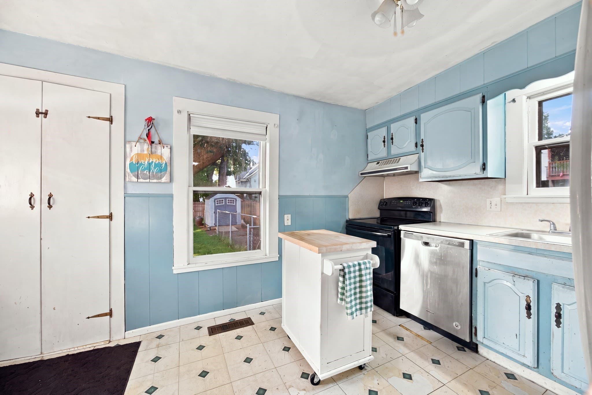 Single Family Residence at 16 Otis St, Westfield MA 01085, Westfield, photo 10 of 22