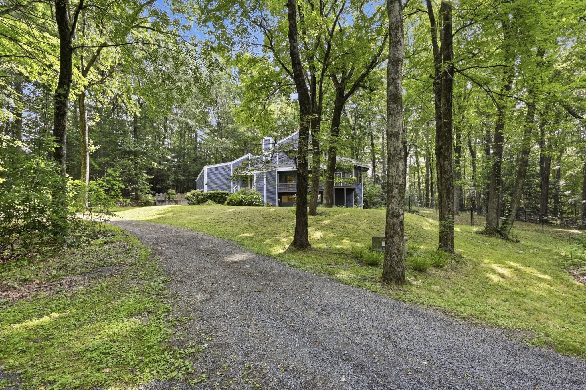 Single Family Residence at 616 Station Rd, Amherst MA 01002, Amherst, photo 2 of 42