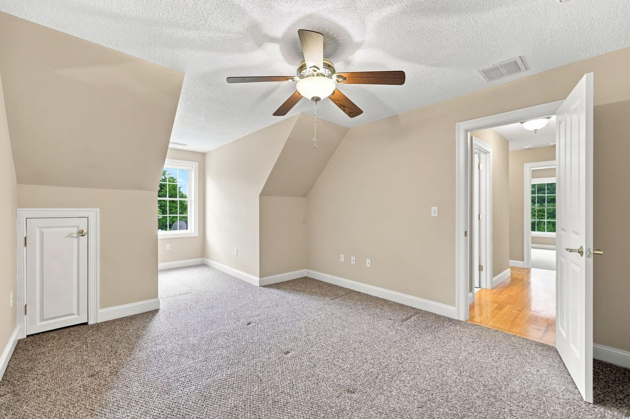 Single Family Residence at 33 Caddyshack Dr, Chicopee MA 01020, Chicopee, photo 27 of 42