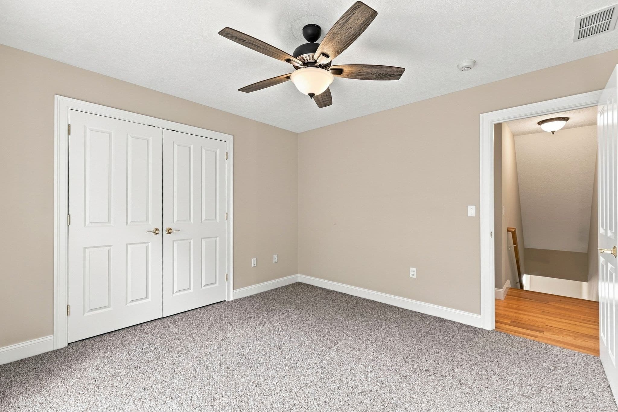 Single Family Residence at 33 Caddyshack Dr, Chicopee MA 01020, Chicopee, photo 31 of 42