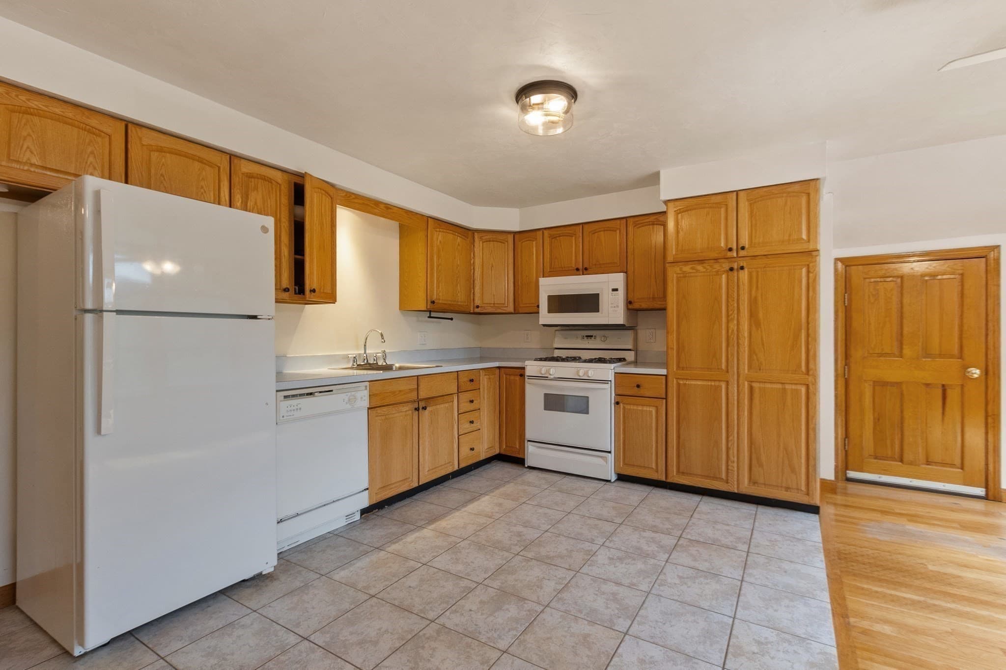 Single Family Residence at 116 Island Rd, Lunenburg MA 01462, Lunenburg, photo 37 of 42