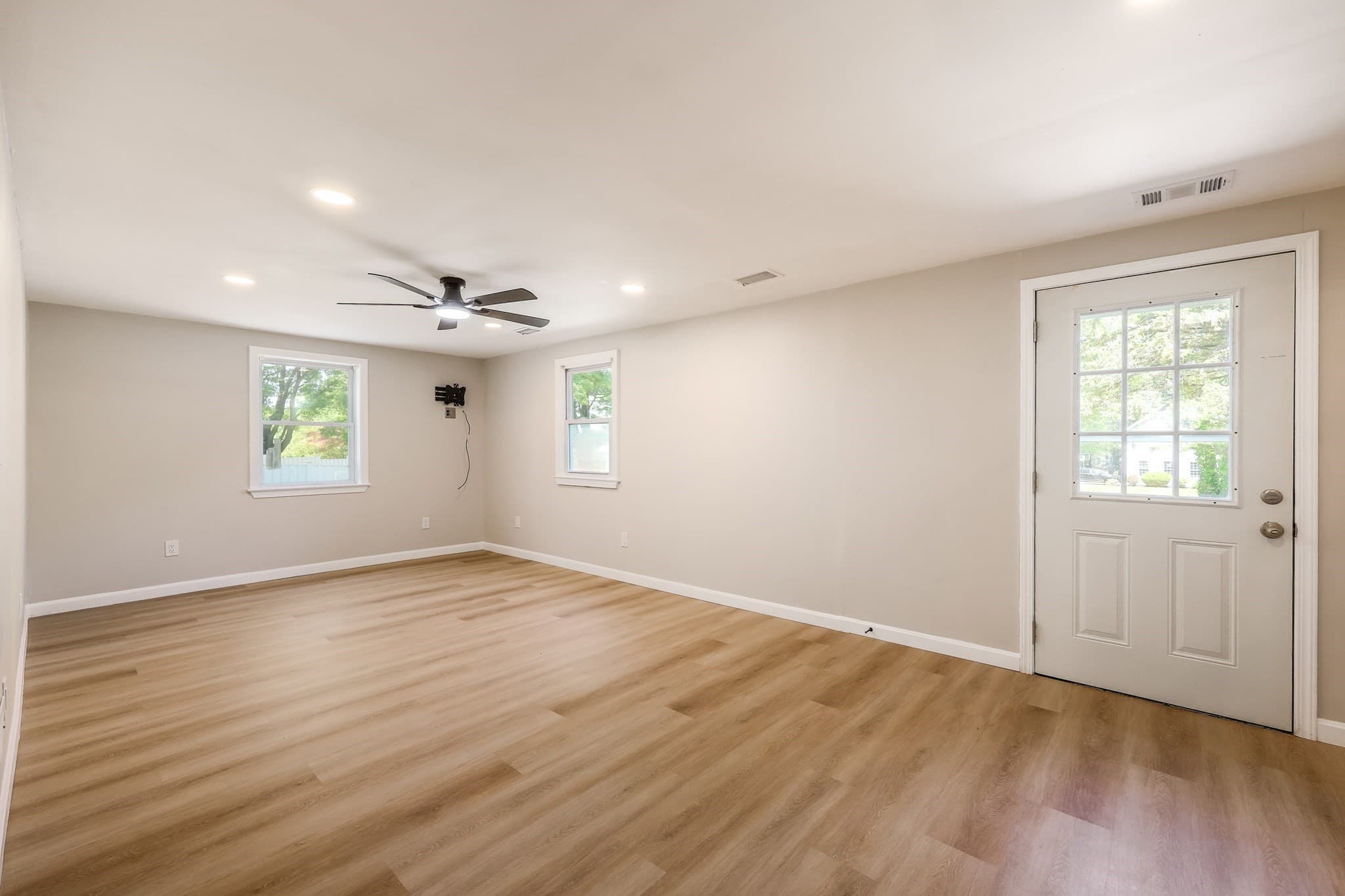 Single Family Residence at 181 E Main St, Westborough MA 01581, Westborough, photo 6 of 37