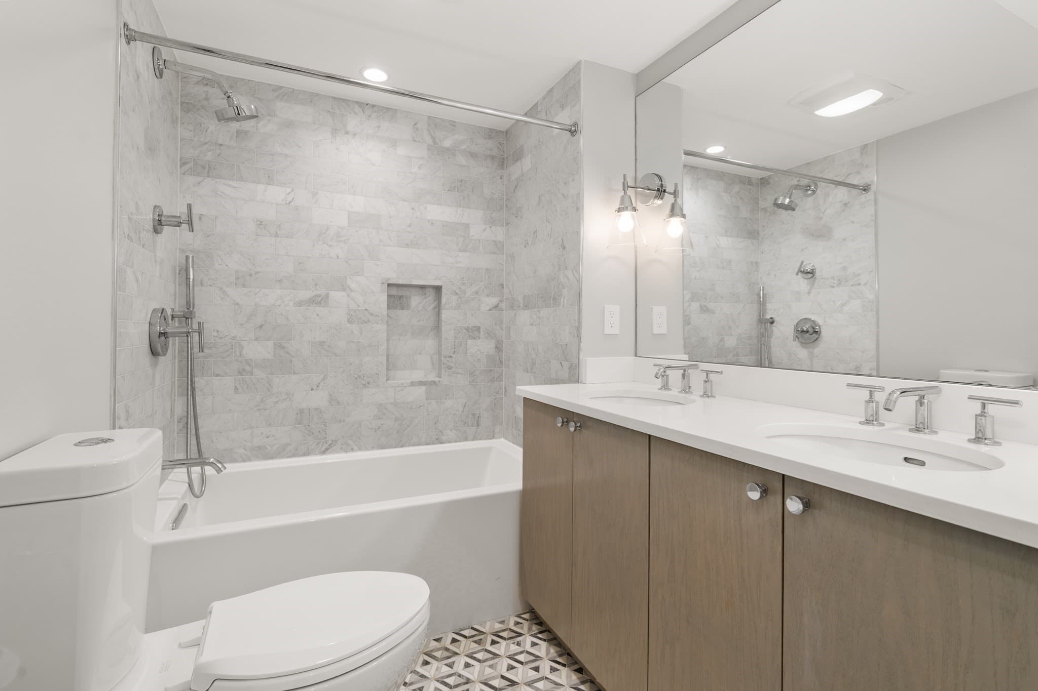 Condominium at 93 Baldwin St # 1, Boston MA 02129, photo 9 of 12