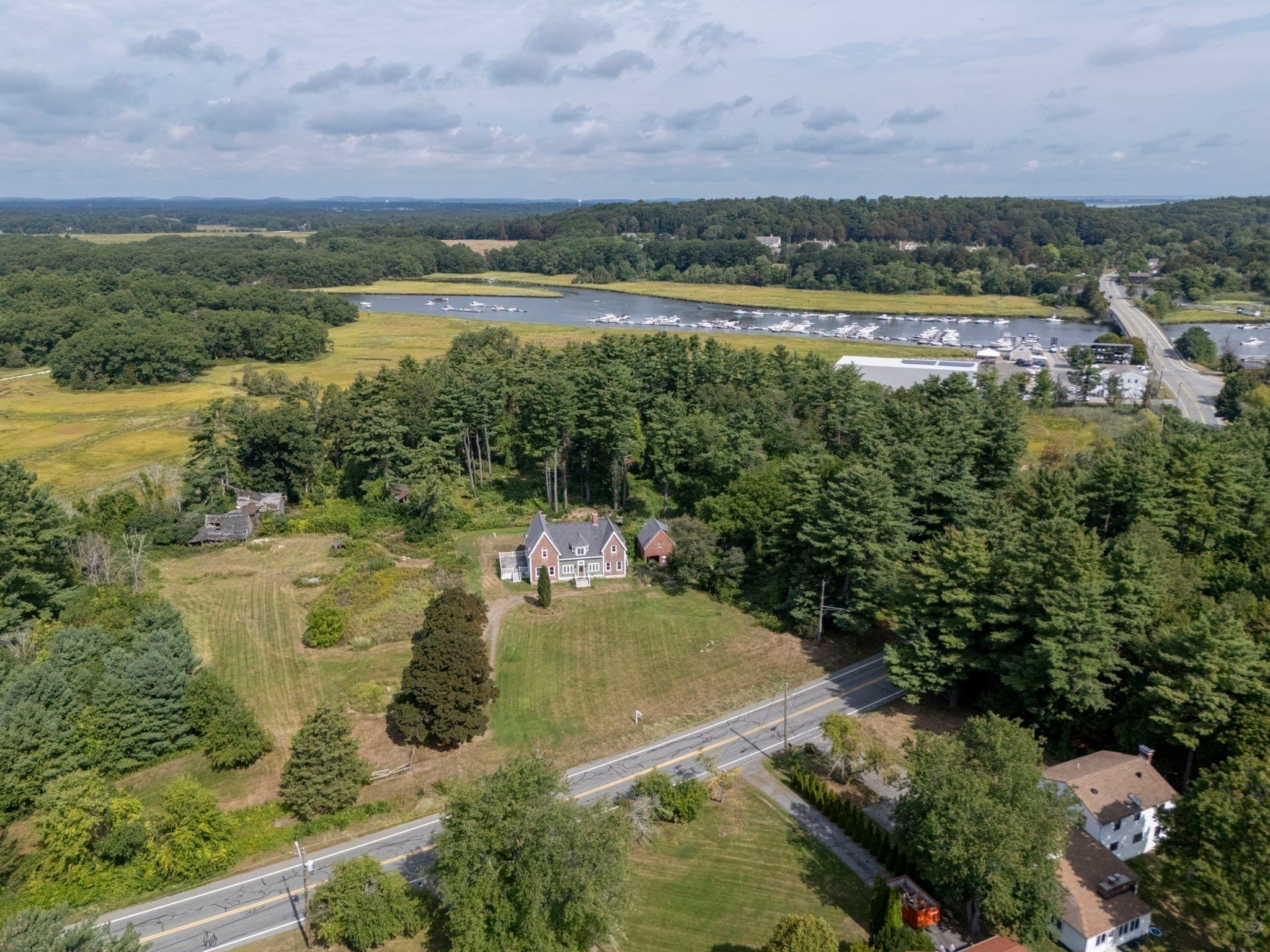 304 High Rd, Newbury MA 01951